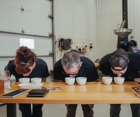 800 arômes dans votre tasse : Comprendre le développement aromatique du café