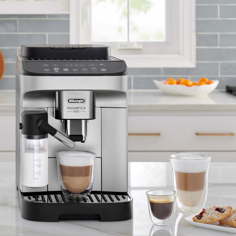 Machine à café automatique De'Longhi Magnifica Evo avec 7 boissons et moulin intégré