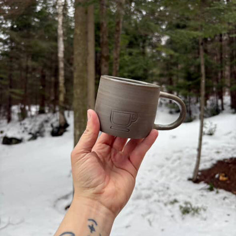 Tasse en poterie