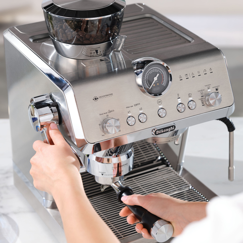 Machine à café manuelle La Specialista Opera avec Cold Brew - De'Longhi 